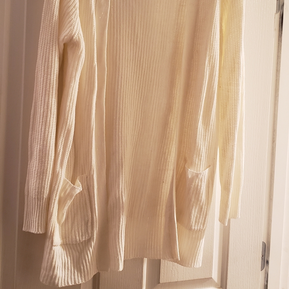 Cardigan sweater